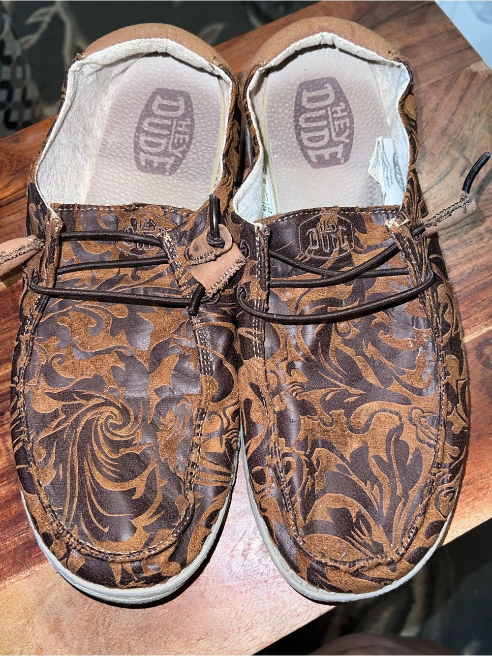 Hey Dude Wendy Ranch Saddle Women’s 11 Brown Western Floral Slip On Shoe 👞